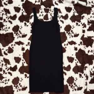 Elegant Black Sleeveless Dress